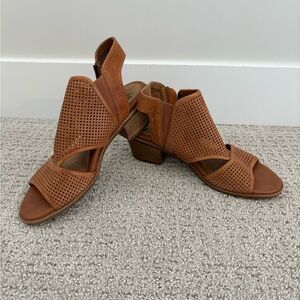 Sofft Size 9 Leather Sandal